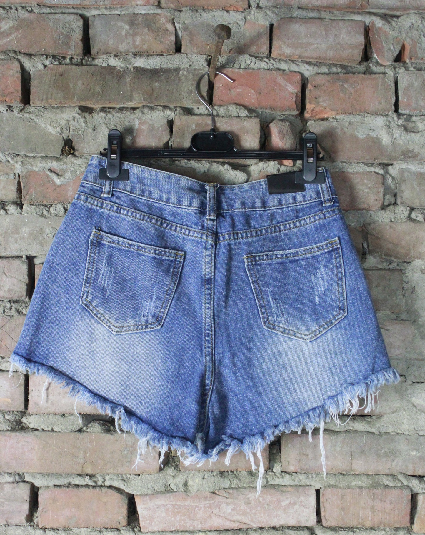 Short Rihanna