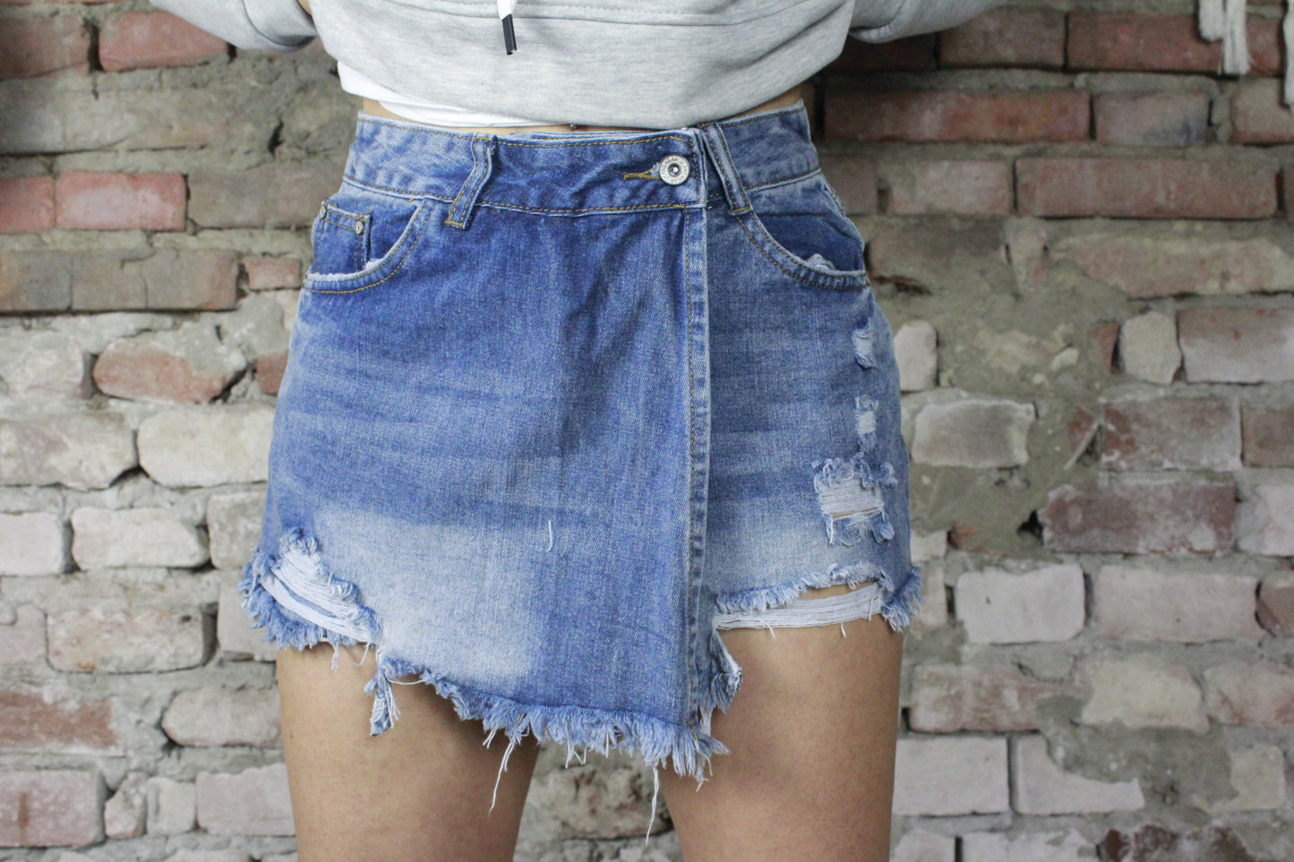 Short Rihanna