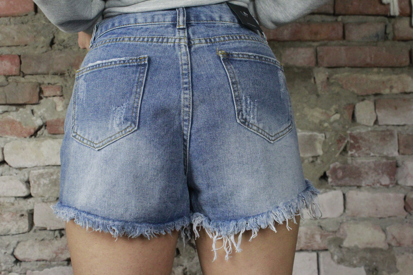 Short Rihanna
